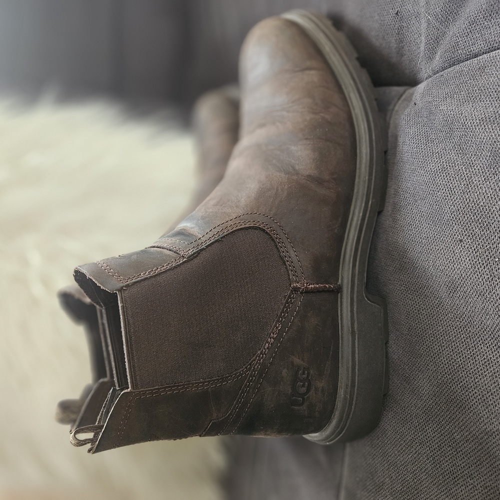 UGG Men's Brown Leather Boots